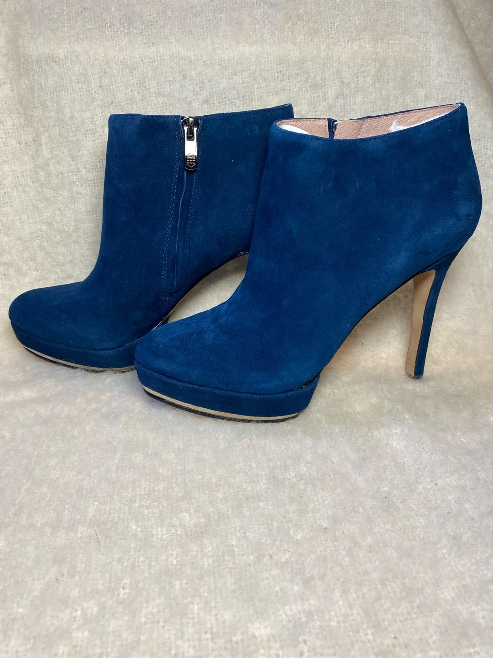 Vince Camuto Blue Suede Platform Ankle Booties - Women's High Heel Size 9.5